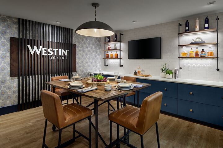 Breakfast area