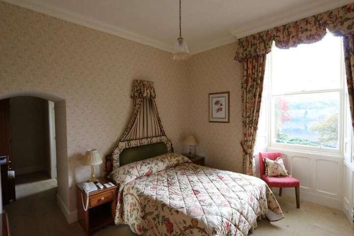 Room 21 of 46