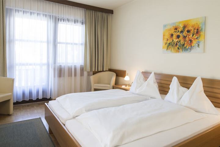 Room 4 of 54