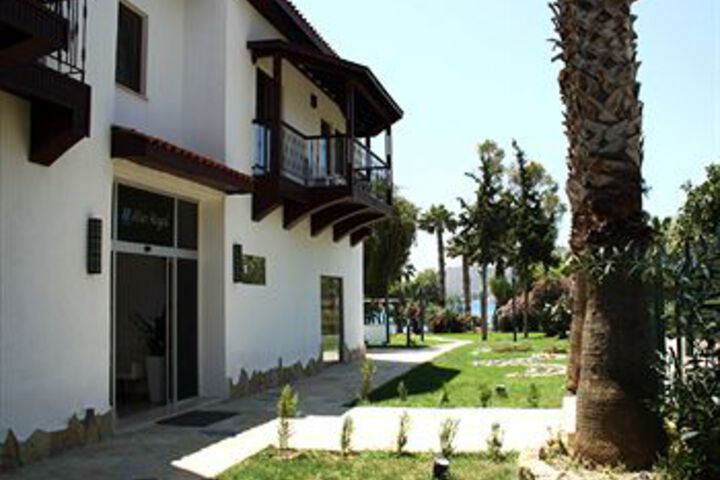 Hotel 11 of 30