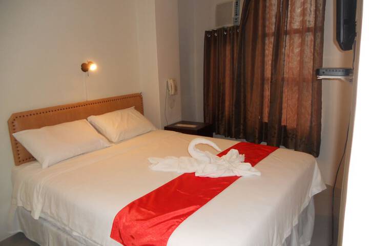 Room 7 of 48
