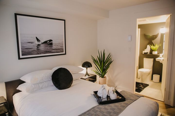 Room 8 of 53