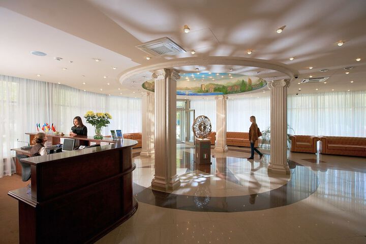 Hotel 2 of 70