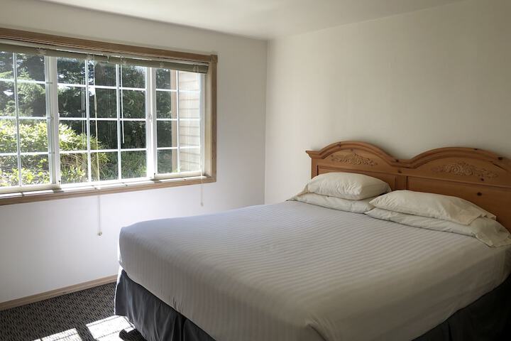 Room 9 of 51