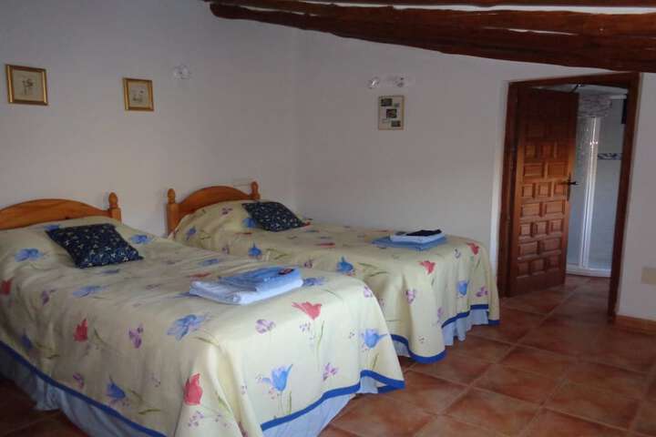 Room 12 of 36