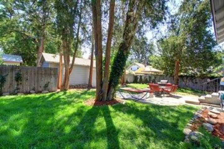 Property Grounds 10 of 12