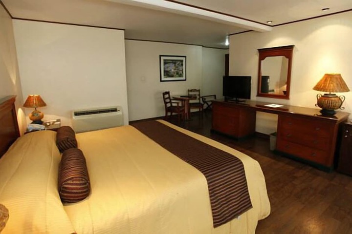 Room 7 of 26