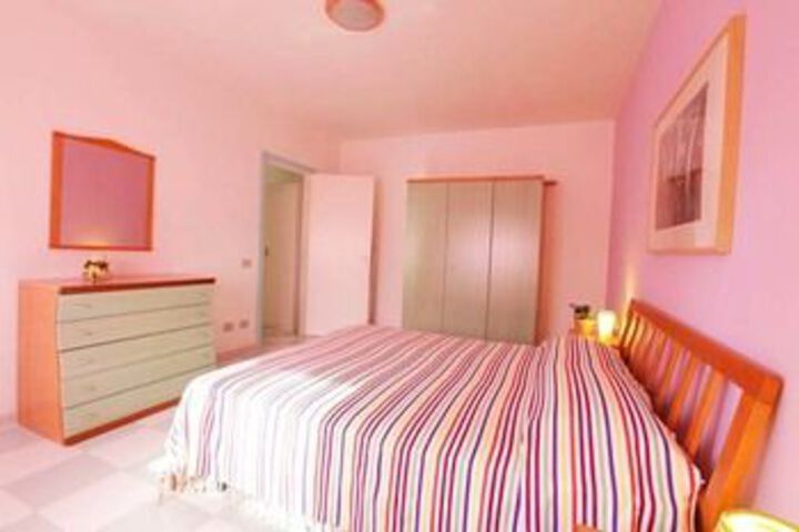 Room 14 of 35