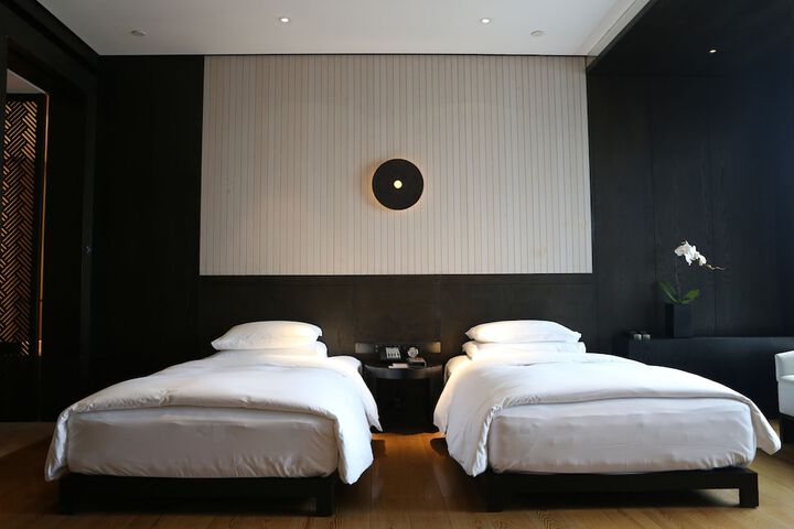 Room 14 of 45