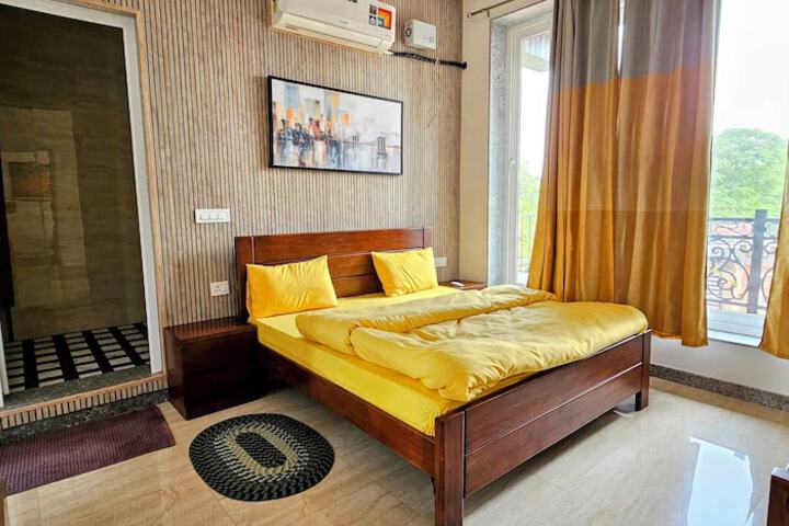 Room 43 of 97