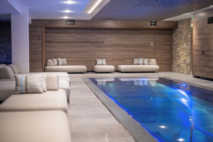 Pool 46 of 112