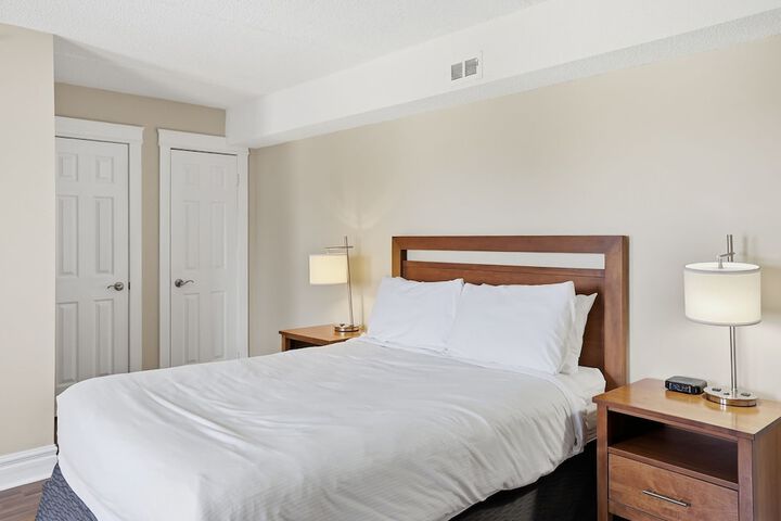 Room 125 of 457