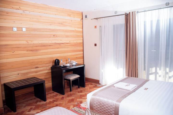 Room 4 of 26
