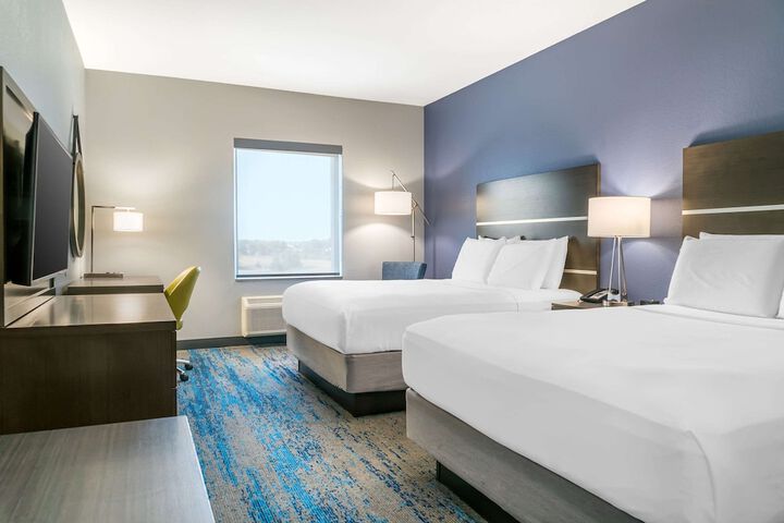 Room 4 of 44