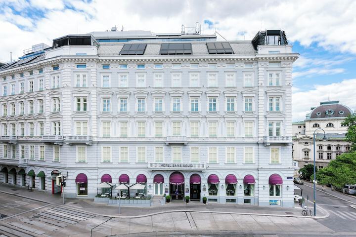 Hotel 124 of 124
