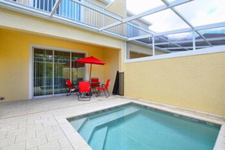 Exterior of Serenity 3 Bed Townhouse w Splashpool - 5108SY