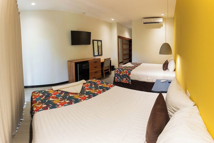 Room 14 of 105