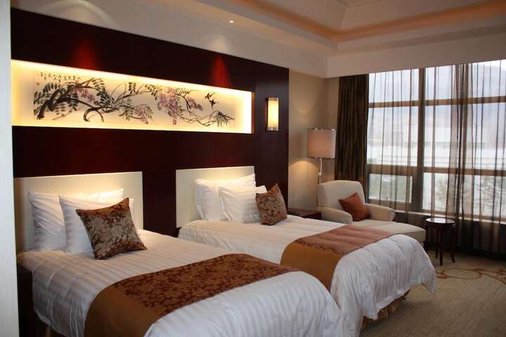 Room 18 of 40