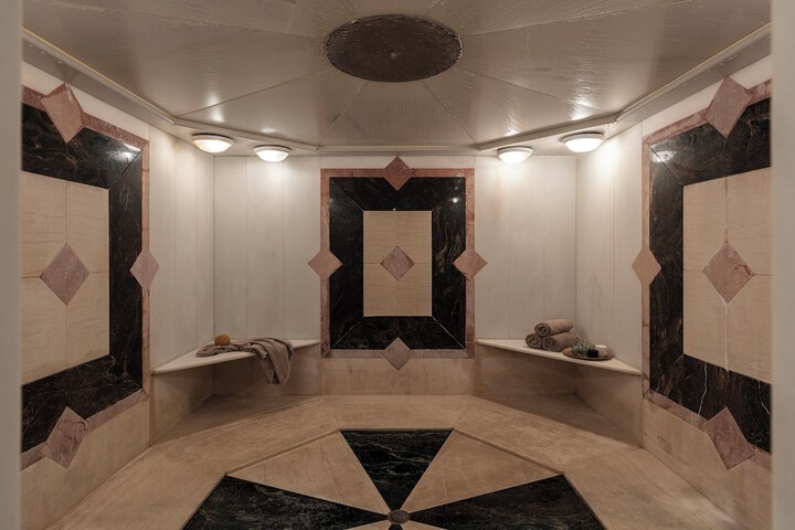 Spa 54 of 100