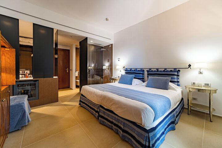 Room 75 of 249