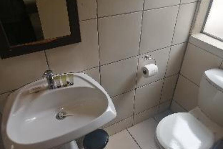 Room 6 of 46