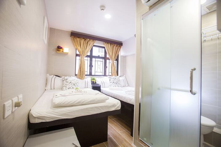 Room 12 of 78