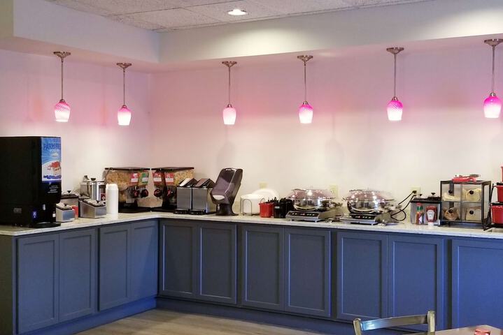 Breakfast area