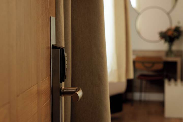 Room 23 of 78
