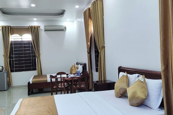 Room 28 of 105
