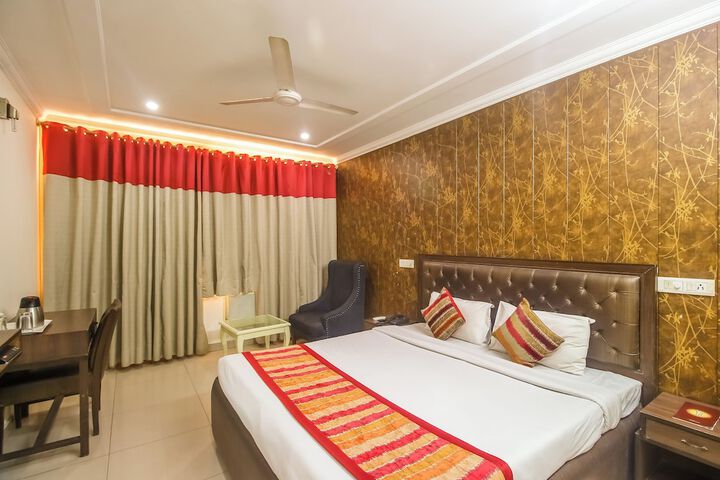 Room 28 of 42