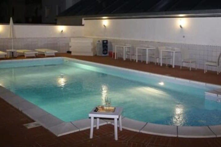 Hotel with Pool