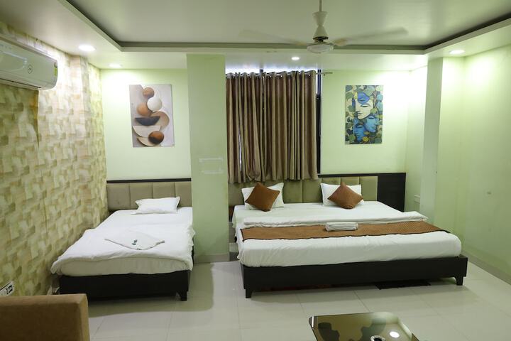 Room 6 of 22