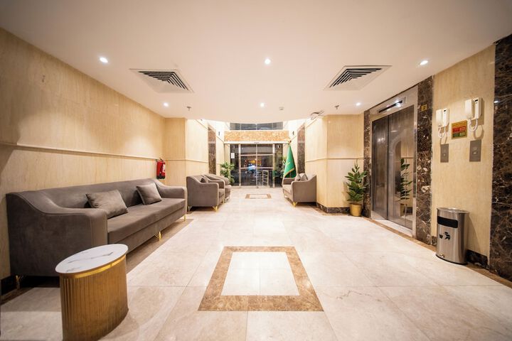 Hotel Interior 6 of 27