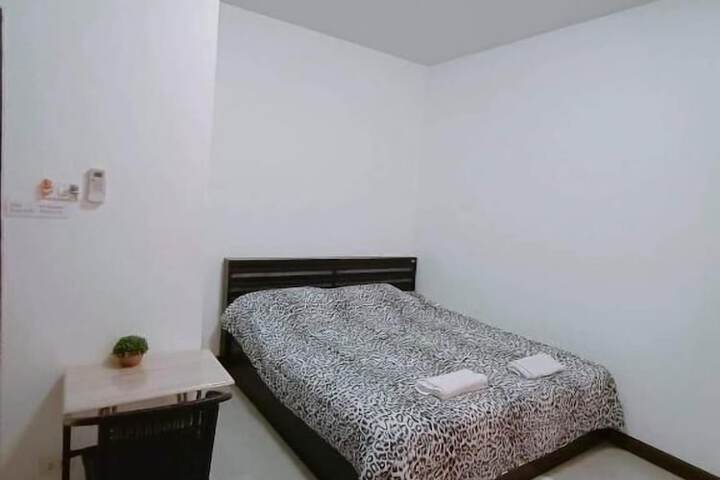 Room 6 of 59