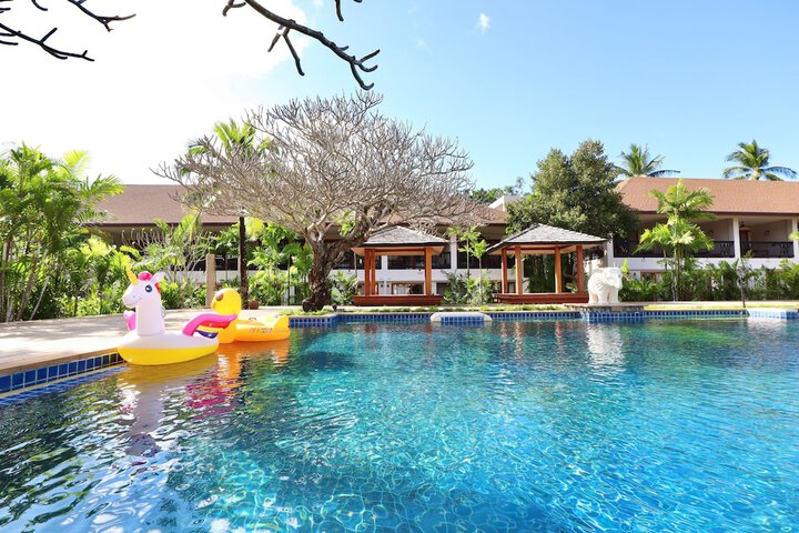 Pool 73 of 149