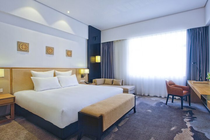 Room 5 of 19