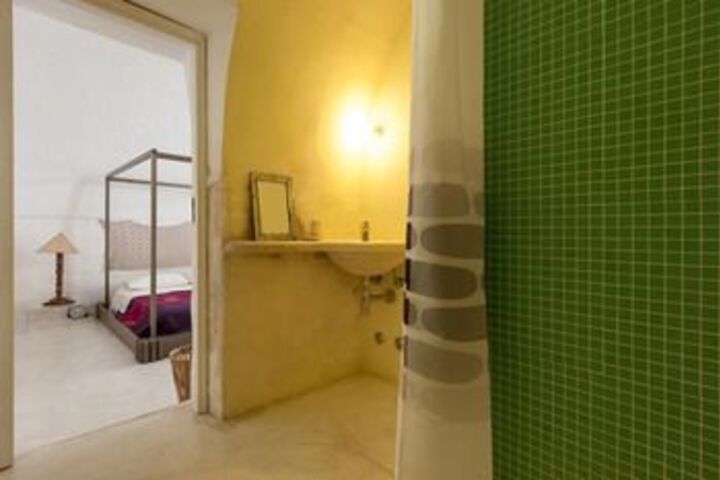 Room 5 of 46