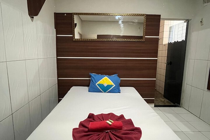 Room 5 of 34