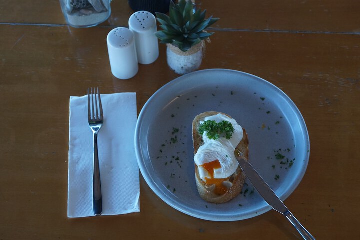 Dining 17 of 43