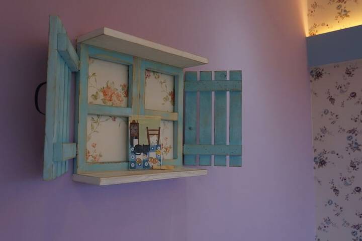 Room 8 of 61