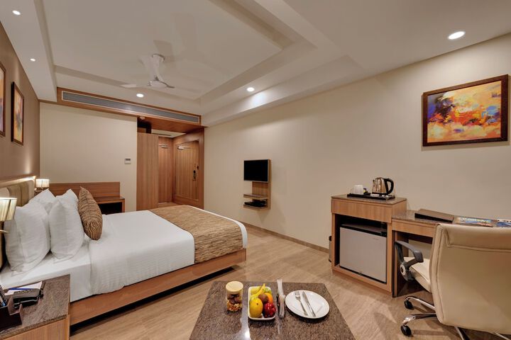 Room 12 of 22