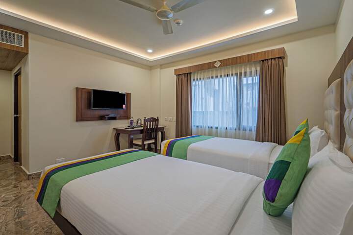 Room 19 of 28
