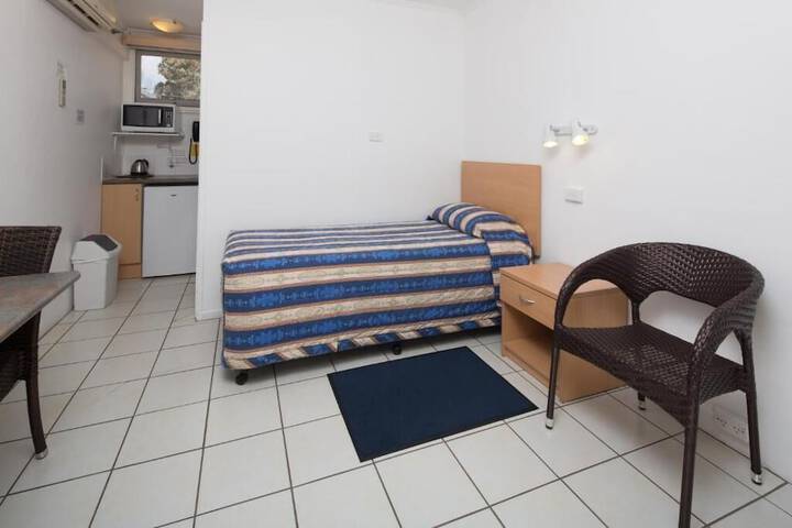 Room 8 of 20
