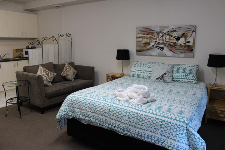 Room 4 of 11
