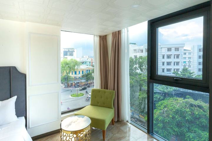 Room 22 of 121