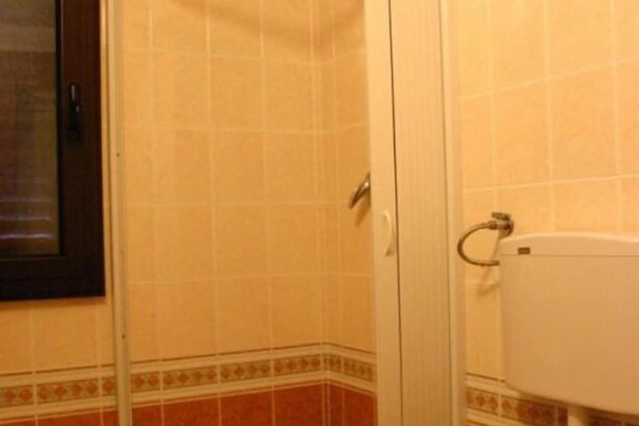 Room 9 of 23