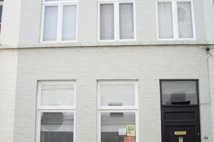 OFFICERS HOUSE