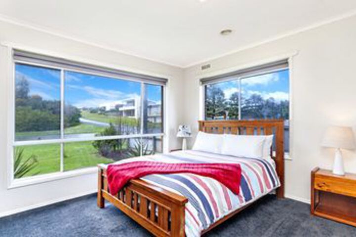 Room 4 of 10