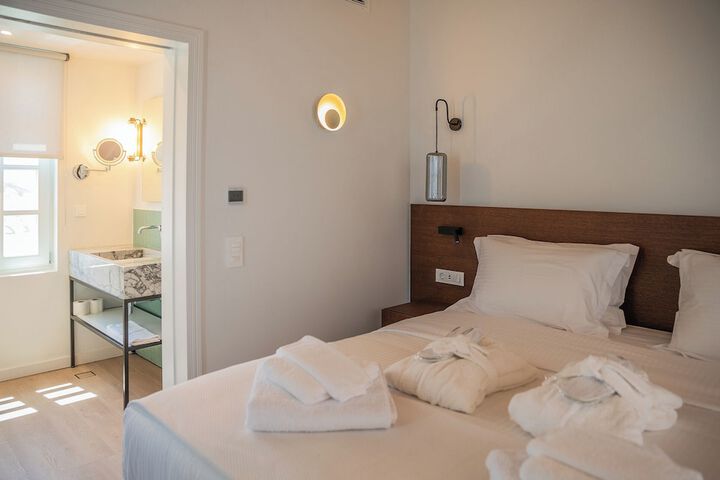Room 49 of 182