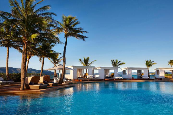 Pool Hotel